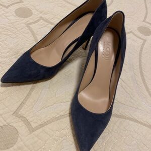 M Gemi Esatto 90 suede pumps
